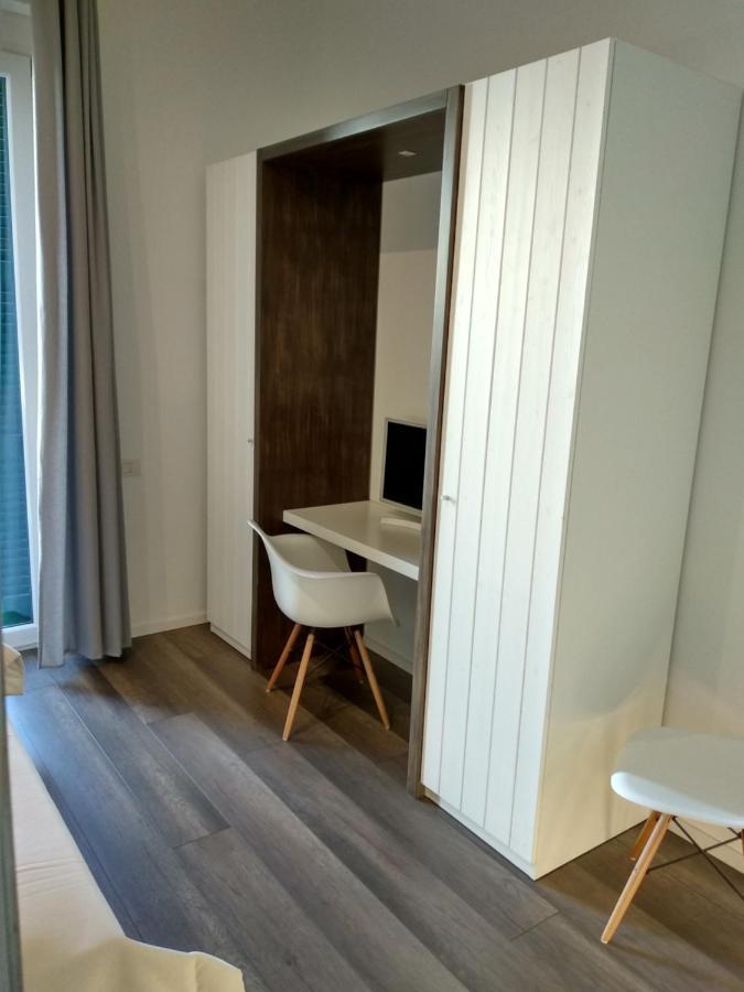 Dimora Mefite-Camere Con Bagno Privato E Self Check-In Матера Екстериор снимка