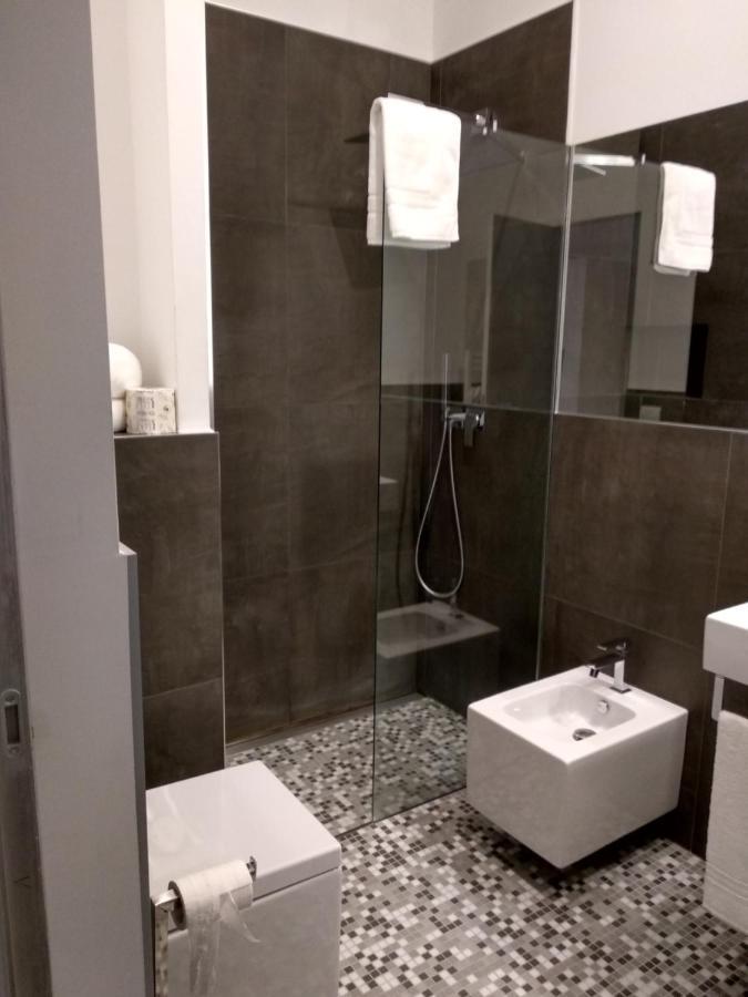 Dimora Mefite-Camere Con Bagno Privato E Self Check-In Матера Екстериор снимка