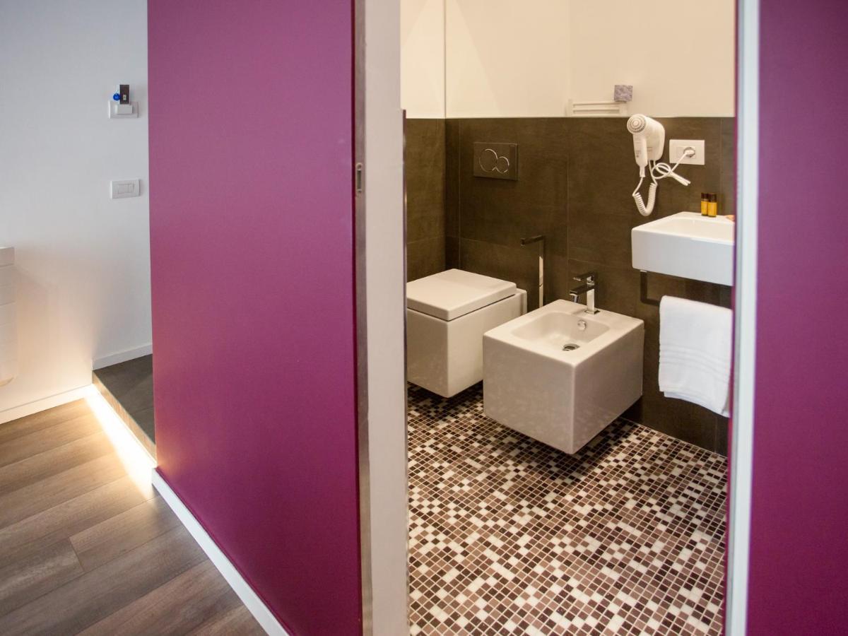 Dimora Mefite-Camere Con Bagno Privato E Self Check-In Матера Екстериор снимка